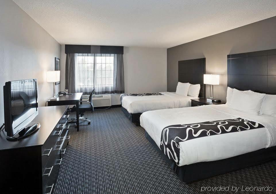 La Quinta By Wyndham Cleveland Macedonia Hotell Exteriör bild